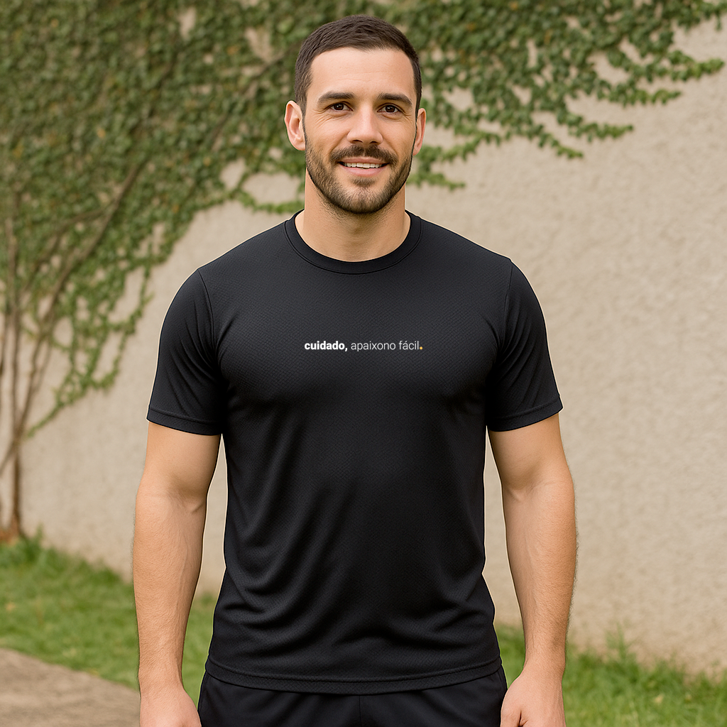 camiseta masculina cuidado, apaixono fácil