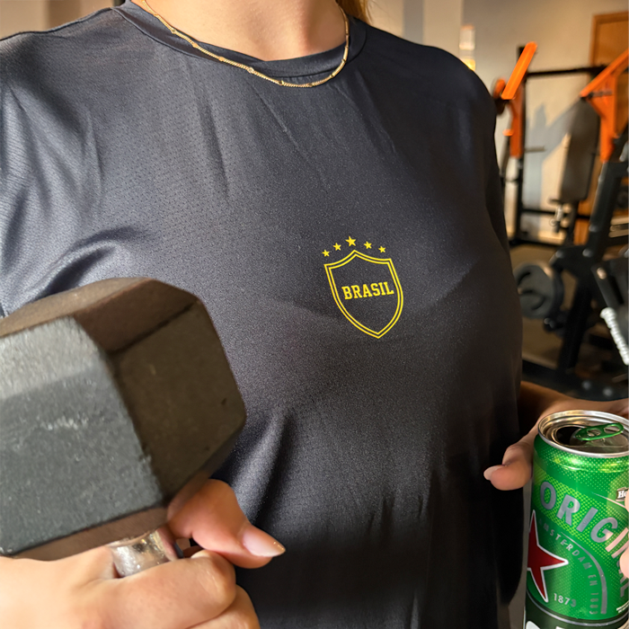 camiseta feminina dry fit brasil - edição limitada