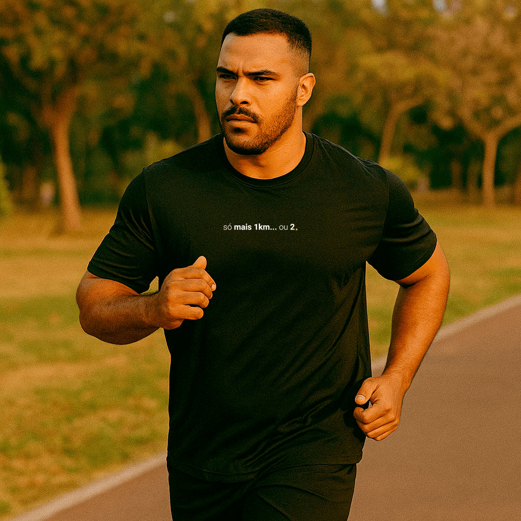 camiseta masculina dry fit só mais 1km... ou 2