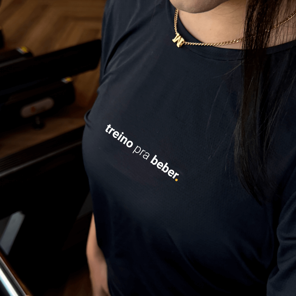 camiseta feminina dry fit treino pra beber