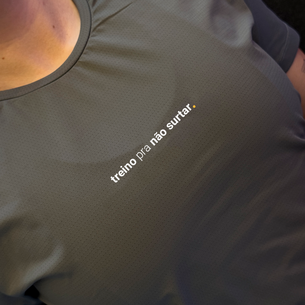 camiseta feminina dry fit treino pra não surtar