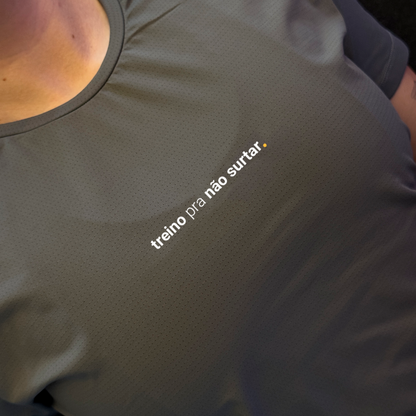 camiseta feminina dry fit treino pra não surtar