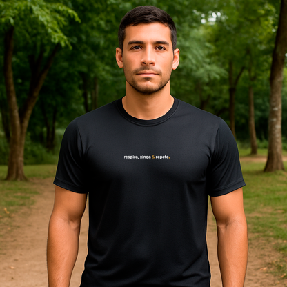 camiseta masculina dry fit  respira, xinga e repete