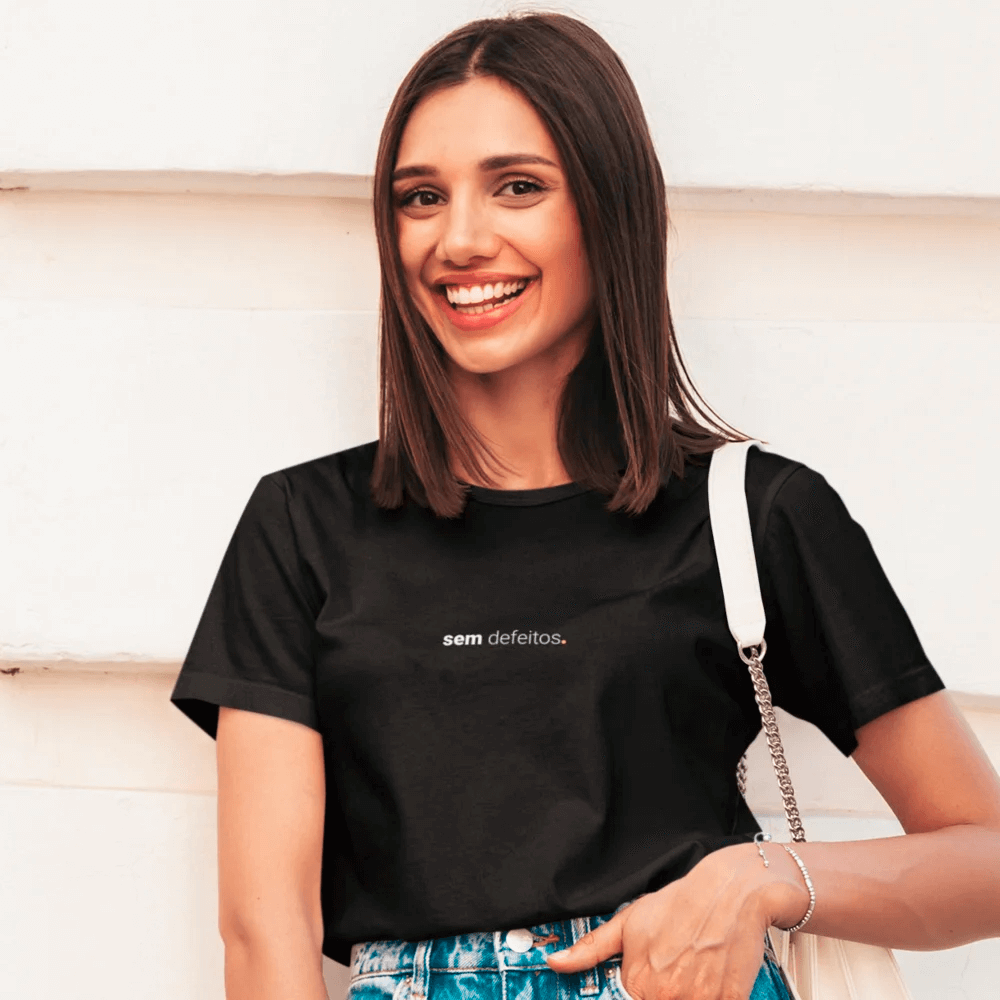 camiseta feminina sem defeitos